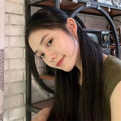 月亮中的亚马逊女人